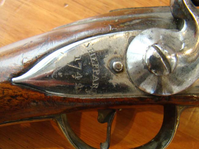A fine and rare Royal Navy flintlock blunderbuss by William Sheppard dated 1742 — image 3